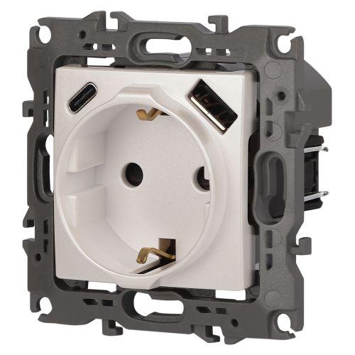 Розетка Серия 12 12-4108-15 2P+E 16A-250В со шторками с USB type-A+C 5В-3А перламутр | код Б0067767 | ЭРА фото 5 Розетка Серия 12 12-4108-15 2P+E 16A-250В со шторками с USB type-A+C 5В-3А перламутр | код Б0067767 | ЭРА фото 5