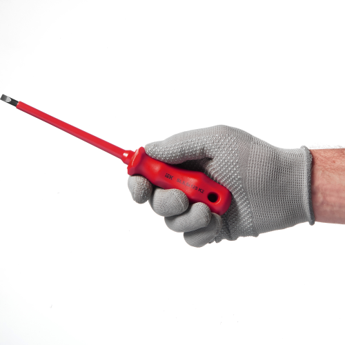 Отвертка диэлектрическая шлицевая SL5.5х125 K2 1000В ARMA2L 3 | код. A2L3-SC30-K2-SL-55-125 | IEK фото 4