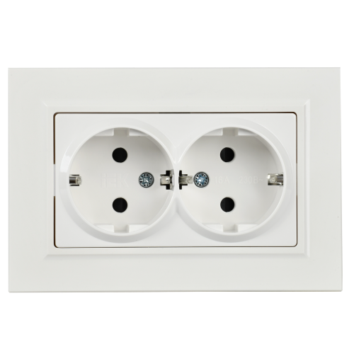 BRITE Розетка 2-местная с заземлением с защитными шторками 16А в сборе РСш12-3-БрБ белый | код BR-R24-16-K01-F | IEK фото 3