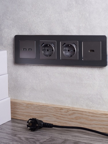 BRITE Розетка HDMI РHDMI-0-БрС сталь | код BR-H10-K46 | IEK фото 4