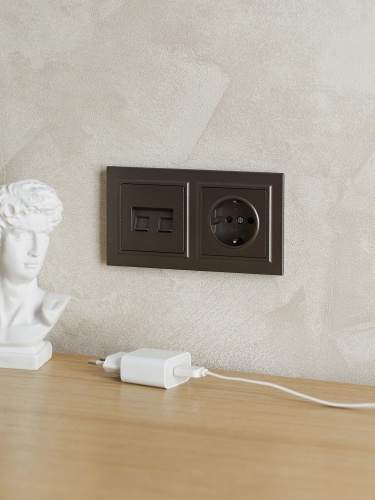 BRITE Рамка 2-местная РУ-2-БрТБ темная бронза | код BR-M22-K45 | IEK фото 4