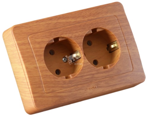 Розетка двойная скрытая с заземлением со шторками дуб | код РС16-352-05 | HEGEL Розетка двойная скрытая с заземлением со шторками дуб | код РС16-352-05 | HEGEL