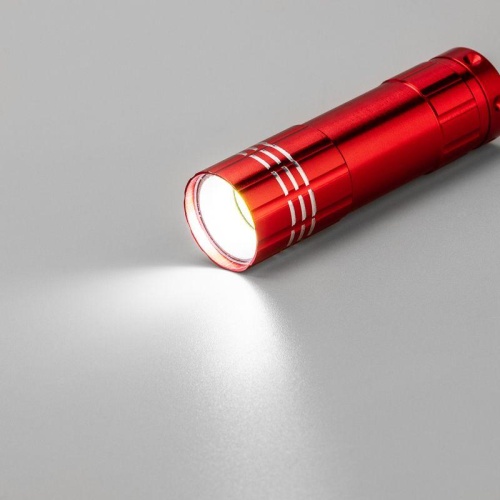 Фонарь универсальный повседневный СОВ 1.5Вт заливающий свет алюминий 3хААА Rexant 75-716 фото 2