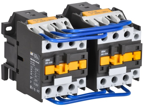Контактор КМИ-23230 реверс 32А 230В/АС3 2НО | код KKM23-032-230-20-1 | IEK