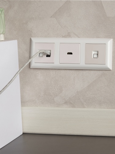 Рамка 3-м BRITE РУ-3-Бр бел./бел. | код BR-M32-12-K01 | IEK фото 2