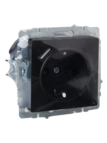 Розетка BRITE РЮш11-1-БрЧ 16А с USB A+C 18Вт с заземл. защ. шторки черн. | код. BR-R14-16-U22-018-K02 | IEK фото 5