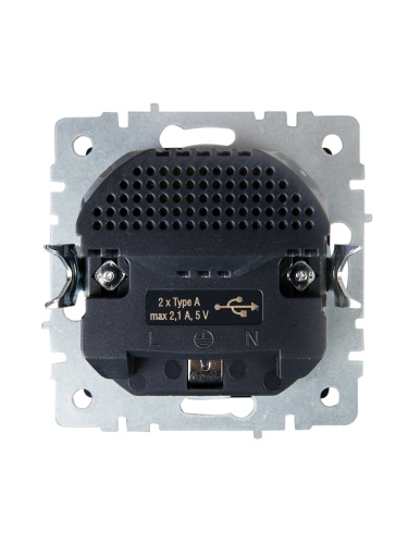 Розетка BRITE РЮш10-1-БрТБ 16А с USB A+A 2.1А с заземл. защ. шторки темн. бронза | код BR-R14-16-U21-D21-K45 | IEK фото 5