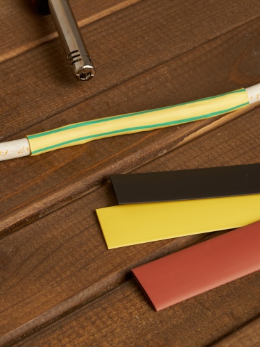 Набор трубок термоусадочных нг-LS 12/6 100мм 7 цветов по 3шт | код. UDR10-012-006-021-S | IEK фото 2