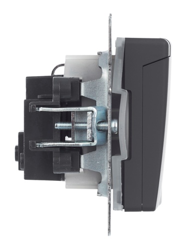 BRITE Розетка 1-местная с заземлением с защитными шторками и крышкой 16А IP44 РСбш10-3-44-БрГ графит | код BR-R16-16-44-K53 | IEK фото 6