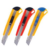 Нож канцелярский 18 мм BRAUBERG Standard, 3 лезвия в комплекте, автофиксатор, корпус ассорти, 230918 | код 230918 | BRAUBERG