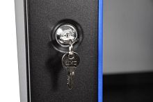 Шкаф коммутационный ШРН-Э-18.650-9005 18U 600х650мм передн. двер. стеклян. 50кг черн. ЦМО 1213971