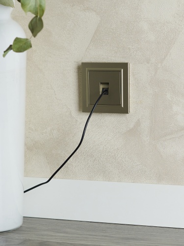 BRITE Рамка 1-местная IP44 РУ-1-БрШ-44 шампань | код BR-M12-44-K37 | IEK фото 3