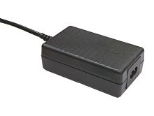 Адаптер AC-DC, настольный, 15Вт, вход 90...264B AC 47...63 Гц, 135...370B DC, выход 15B/1A, изоляция 3000B AC, 100x58.5x32.8мм, 0...+50С, сетевой разъём IEC320-C8, выходной разъем 11мм, диам. 5.5х2.1мм | код GS15B-4P1J | MeanWell