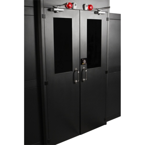Распашные двери коридора 1200 мм для шкафов LANMASTER DCS 48U, стекло, key-card замок | код LAN-DC-HDRML-48Ux12 | LANMASTER