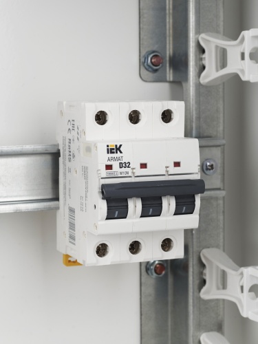 ARMAT Автоматический выключатель M10N 3P D 32А | код AR-M10N-3-D032 | IEK  фото 9