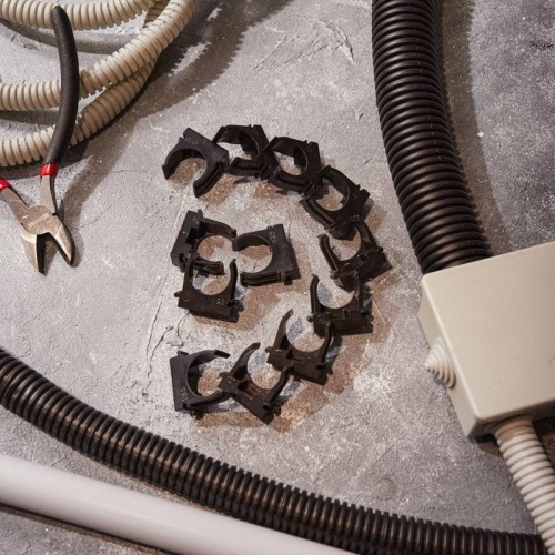 Крепеж-клипса для монтажного пистолета 25 мм, черная (50 шт/уп), REXANT | код 28-0425-2 | REXANT фото 4