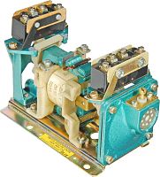 Реле времени пневматическое РВП-72 3222 24В 50Гц, задержка на отключение + контакт мгновенного действия, 0,4...180с, 10А, 1з+1р с выдержкой времени и 1з+1р мгновенного действия, УХЛ4 | код A8014-76916408 | РЕЛЕ И АВТОМАТИКА