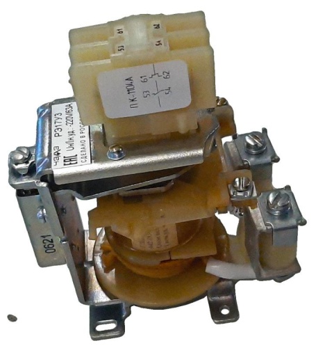 Реле напряжения РЭ-17-220В(вкл. обм.) / 1А (удерж. обм. тока) 2 З +2 Р | код A8119-77945551 | ЧЭАЗ