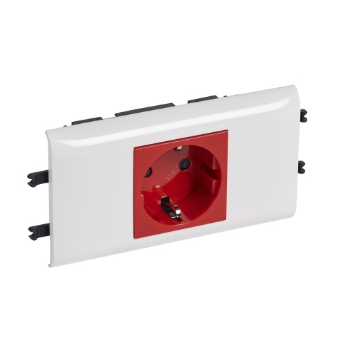 Розетка 2К+3 с заземлением и блокировкой немецкий стандарт красная | код 77451 | Legrand