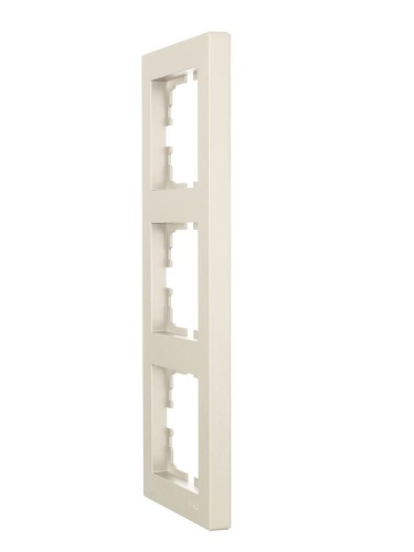 Рамка 3-местн. вертик. VESNA титан LEZARD 742-3700-153 фото 3