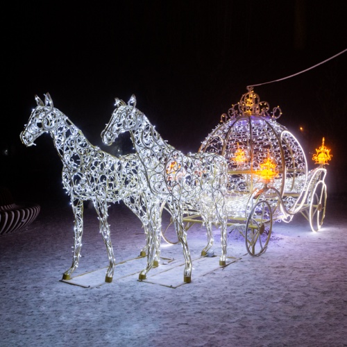 Декоративная декорация Королевская карета и два коня 300 см | код 501-642 | NEON-NIGHT