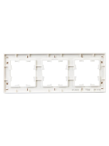 Рамка 3-м BRITE РУ-3-Бр бел. рифленый | код BR-M32-51-K01 | IEK фото 2