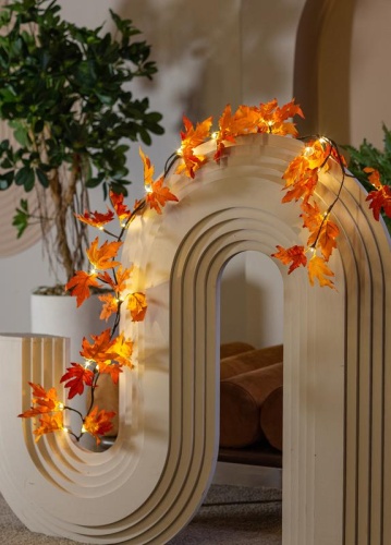 Гирлянда светодиодная "Ветвь кленовая" 1.8м 24LED тепл. бел. IP44 6ч таймер провод корич. 80см | код KOC_INT-B129 | КОСМОС Гирлянда светодиодная "Ветвь кленовая" 1.8м 24LED тепл. бел. IP44 6ч таймер провод корич. 80см | код KOC_INT-B129 | КОСМОС