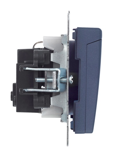 BRITE Розетка 1-местная с заземлением с защитными шторками и крышкой 16А IP20 РСбш10-3-БрМ маренго | код BR-R16-16-K35 | IEK фото 7